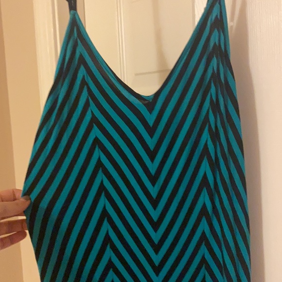 Maxi dress size medium - Picture 2 of 3